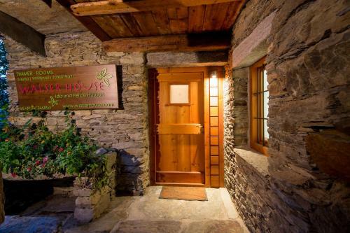 Hostal Walser House