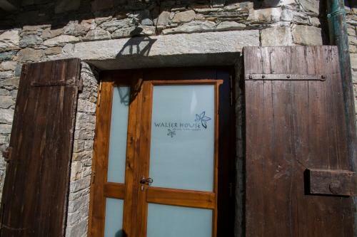 Hostal Walser House