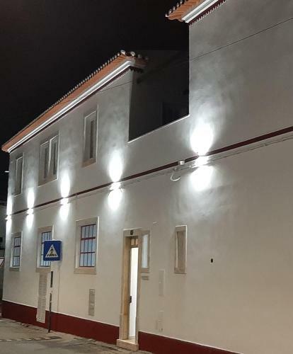 Hostel De Borba - Just In House