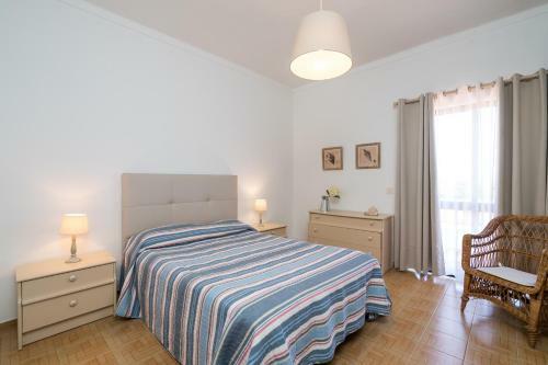 Casa Costa E Silva - 4 Bedrooms Apart With Private Pool In A Quiet Location