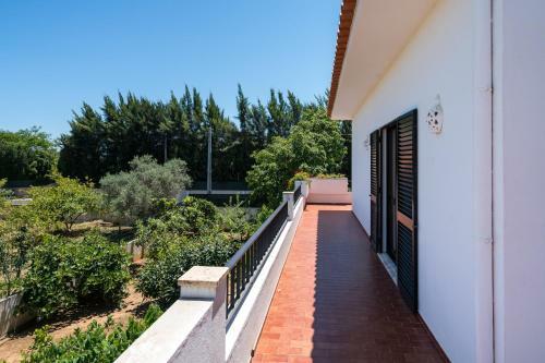 Casa Costa E Silva - 4 Bedrooms Apart With Private Pool In A Quiet Location