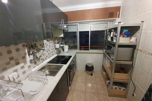 Apartamento Lovely 2-bedroom Flat With Free Parking