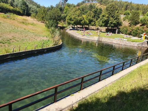 Apartamento Lovely 2-bedroom Flat With Free Parking