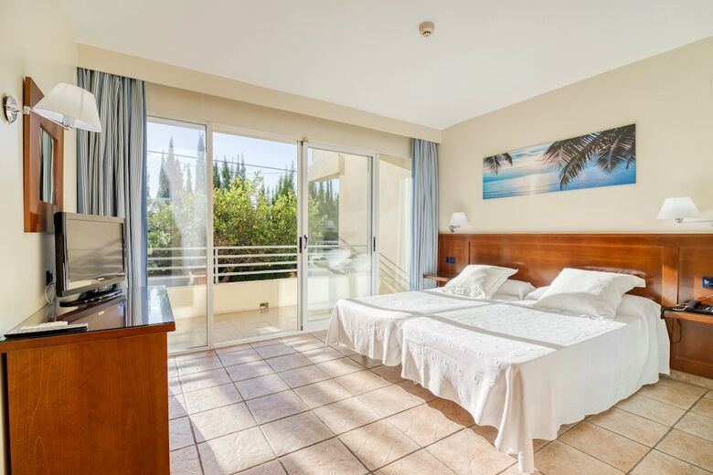 Hotel Abril