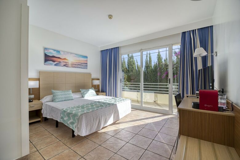 Hotel Abril