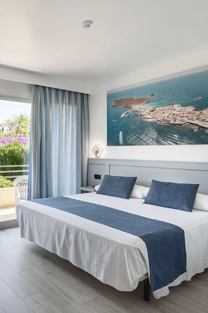 Hotel Abril