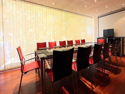 Hotel Abril