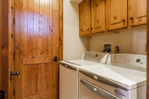 Lodges 1193