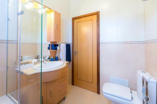 Casa Agrela By Rent2u, Lda