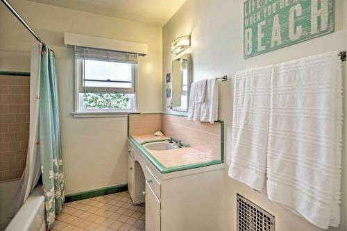 Home With Yard, Walk To Beach, Pier, 8 Mi To Legoland