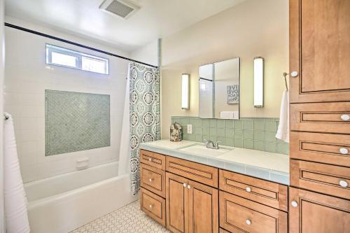 Home With Yard, Walk To Beach, Pier, 8 Mi To Legoland