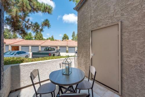 Apartamento Modern 70's 2br + Game Night House + Pool & Gym