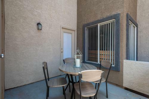 Apartamento Modern 70's 2br + Game Night House + Pool & Gym