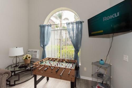 Apartamento Modern 70's 2br + Game Night House + Pool & Gym