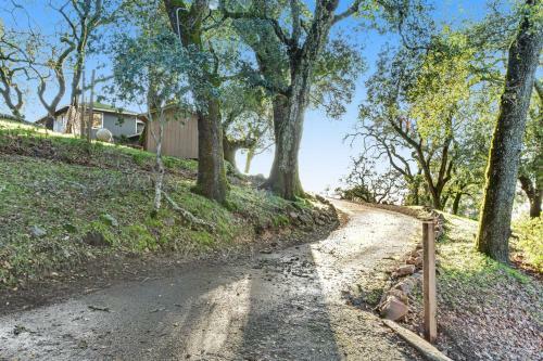 Eagle Ridge Retreat