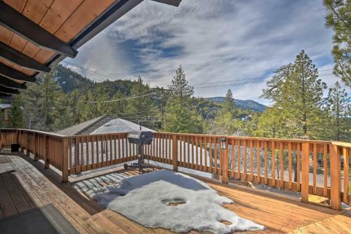Cozy Grand Woodland Cabin With Mountain Views