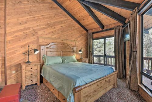 Cozy Grand Woodland Cabin With Mountain Views