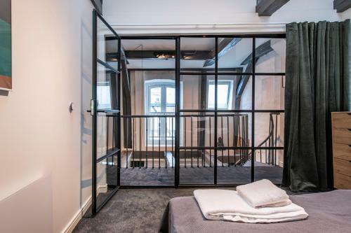 Apartamento The Churchill Penthouse - Into This Place