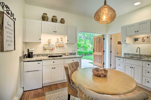 Upscale Casita With Mtn Views Golf, Hike And Sip
