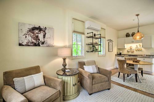 Upscale Casita With Mtn Views Golf, Hike And Sip