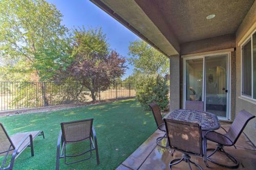 Pet-friendly Family Home Less Than 5 Mi To Redding!