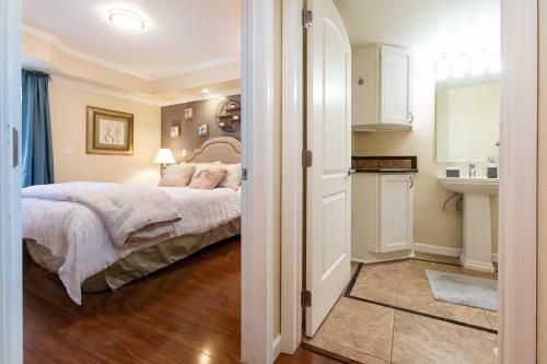 Beautiful Apartment Near China Lake