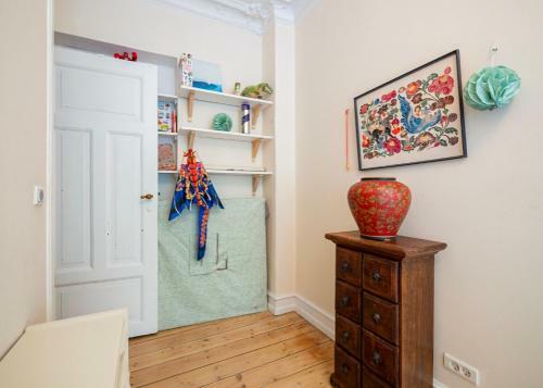 Neat & Exquisite Frederiksberg 2 Bedrooms Apartment