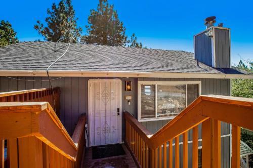 Valley View Retreat