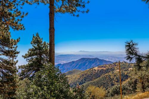 Valley View Retreat