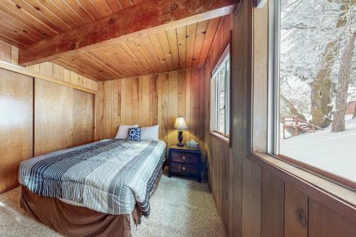 Treetop Retreat