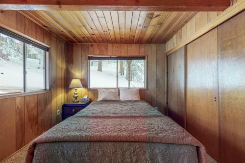 Treetop Retreat