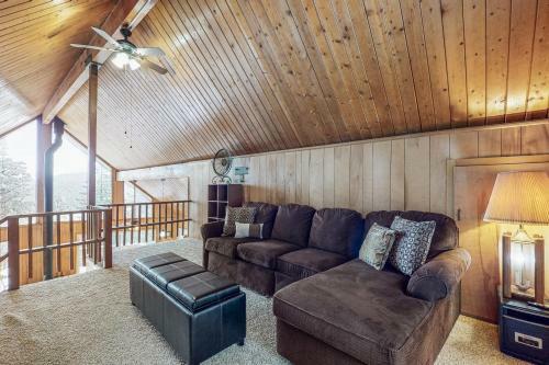 Treetop Retreat
