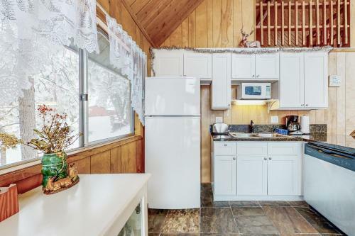 Treetop Retreat