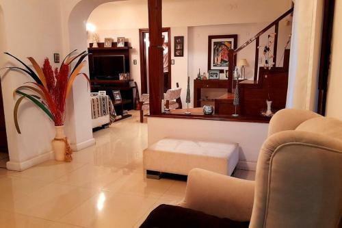 Casona Alegre Con Pileta Climatizada - Tandil