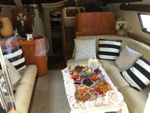 Aquadouro Yacht Radames - Sleep Boat Experience