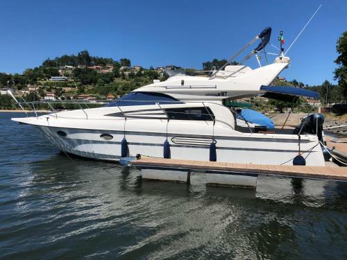 Aquadouro Yacht Radames - Sleep Boat Experience