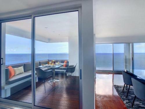 Apartamento Luxurious Penthouse Suite Direct At Sea