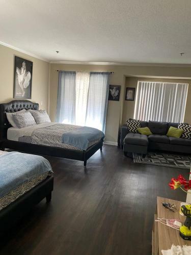 Apartamento Hollywood Loft Spacious With 2 Beds And Parking