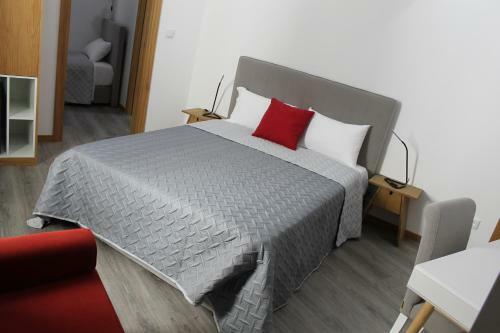 Hostal Alojamento Girassol - Guest House