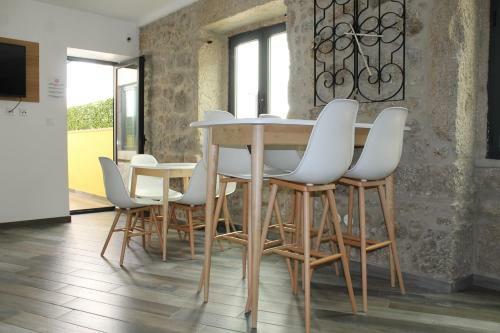 Hostal Alojamento Girassol - Guest House
