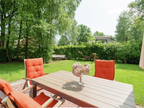 Holiday Home Zonnenberg Heeten
