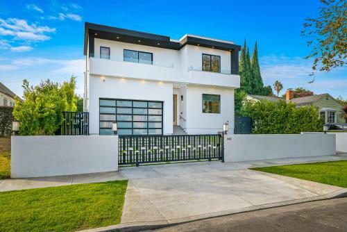 The Dream Villa