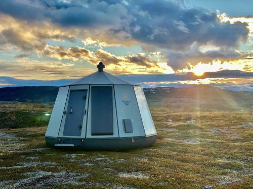 Aurora Hut - Luksusmajoitus Iglu Tunturissa Pohjois-lapissa Nuorgamissa