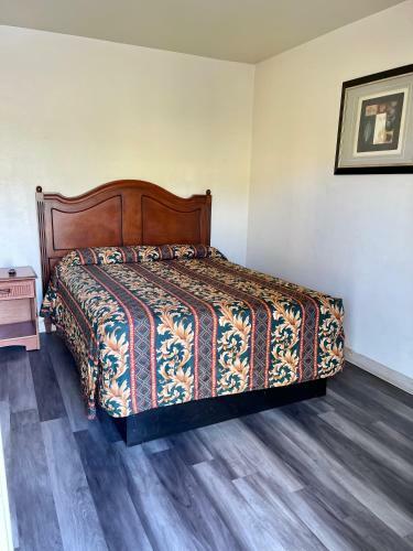 Jolly Motel