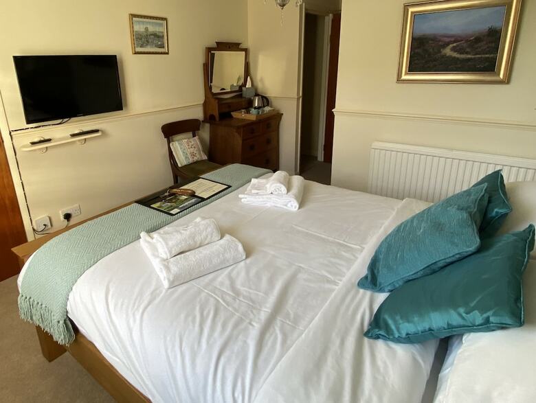 Hostal Plumpton Court