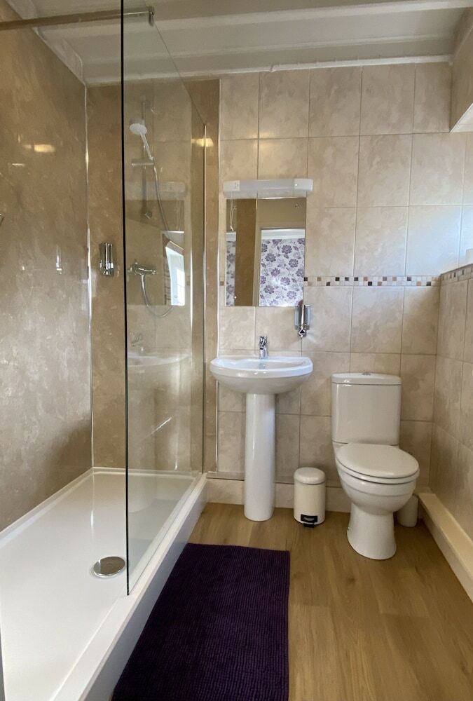 Hostal Plumpton Court