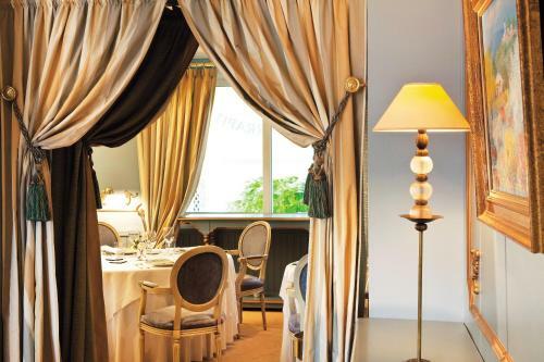 Hotel H�tel-restaurant Herv� Garrapit