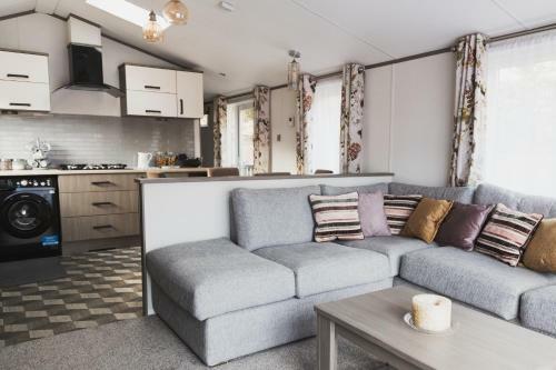 Atlas Ovation Lodge