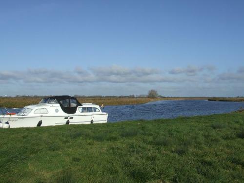 Summer Breeze Caravan