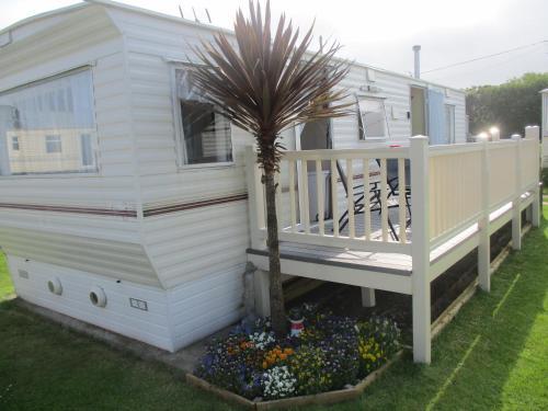 Summer Breeze Caravan